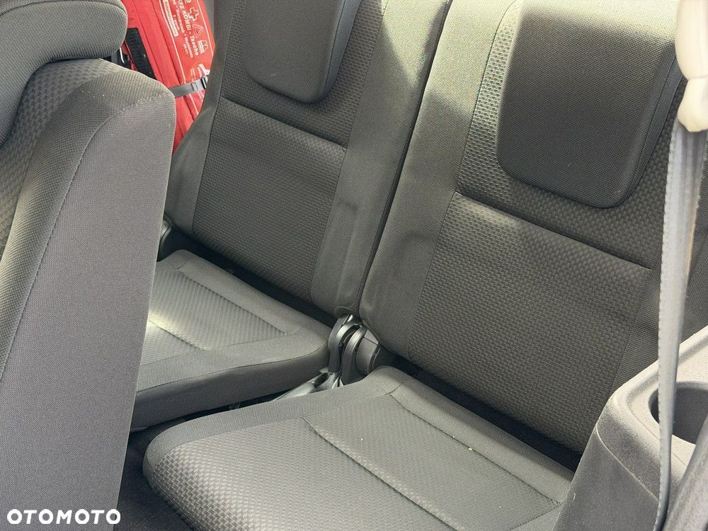 Toyota Corolla Verso - 22