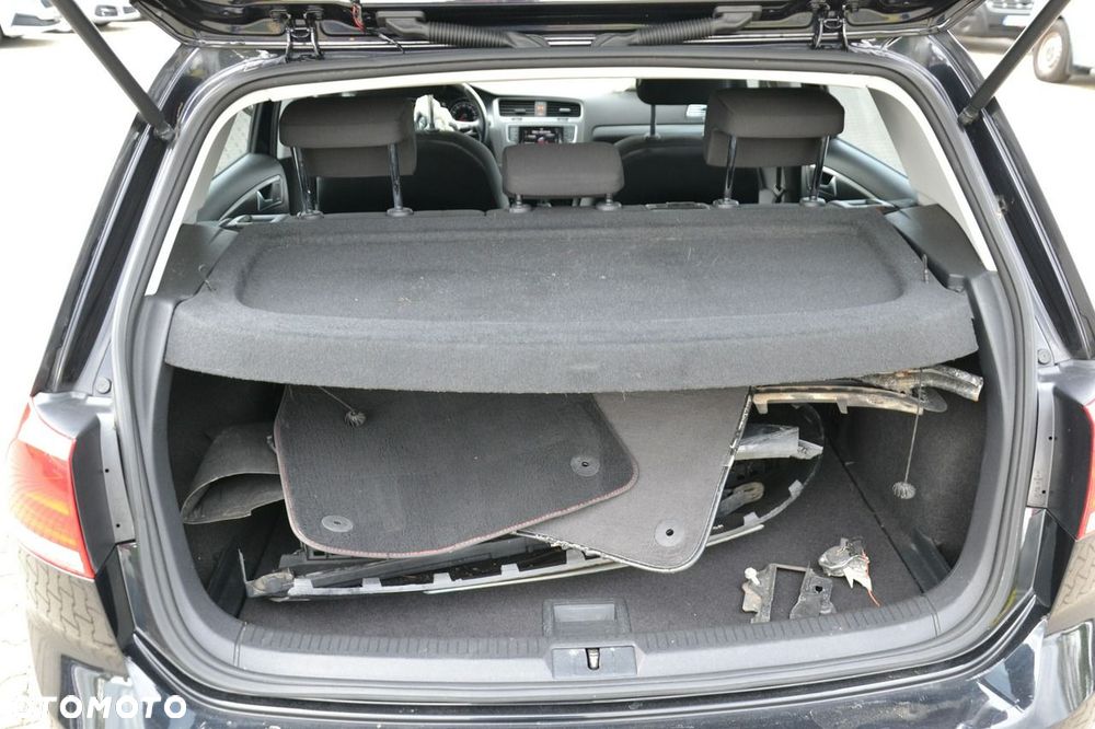 Volkswagen Golf - 17