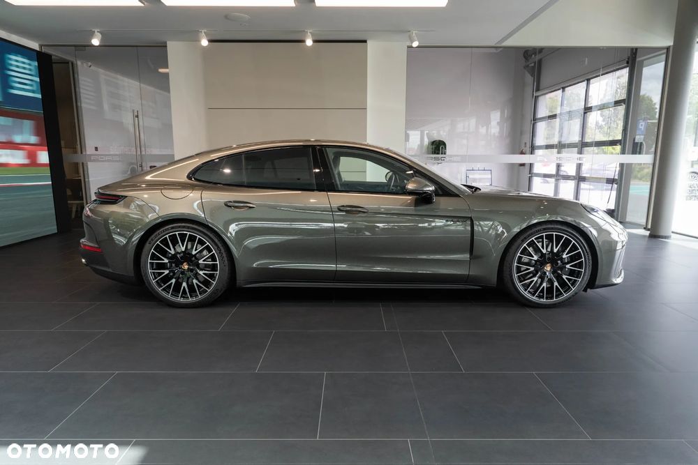 Porsche Panamera 4 E-Hybrid PHEV - 7