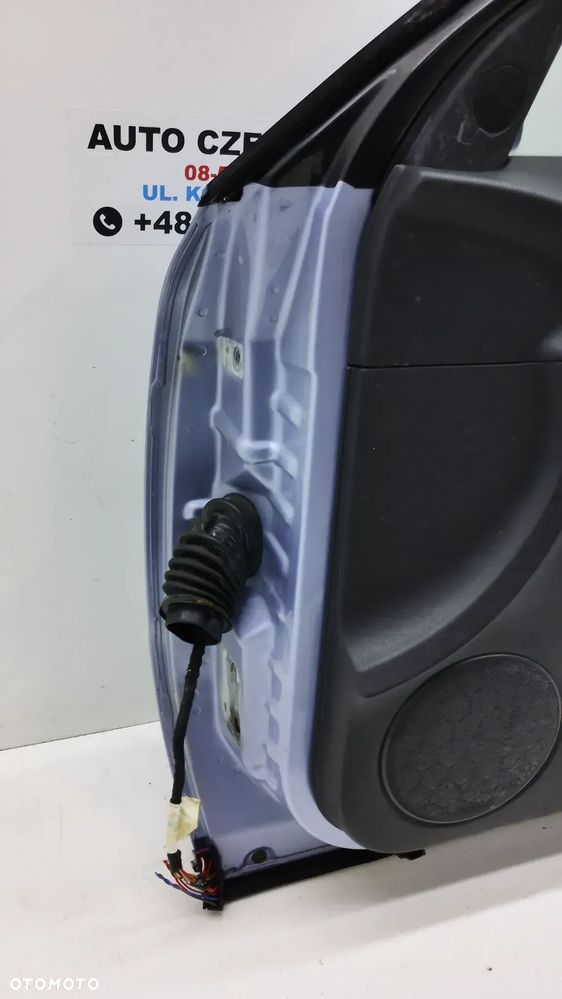 VW Passat B5 Kombi  Sedan  Drzwi Prawe  Przód LL5Y - 19