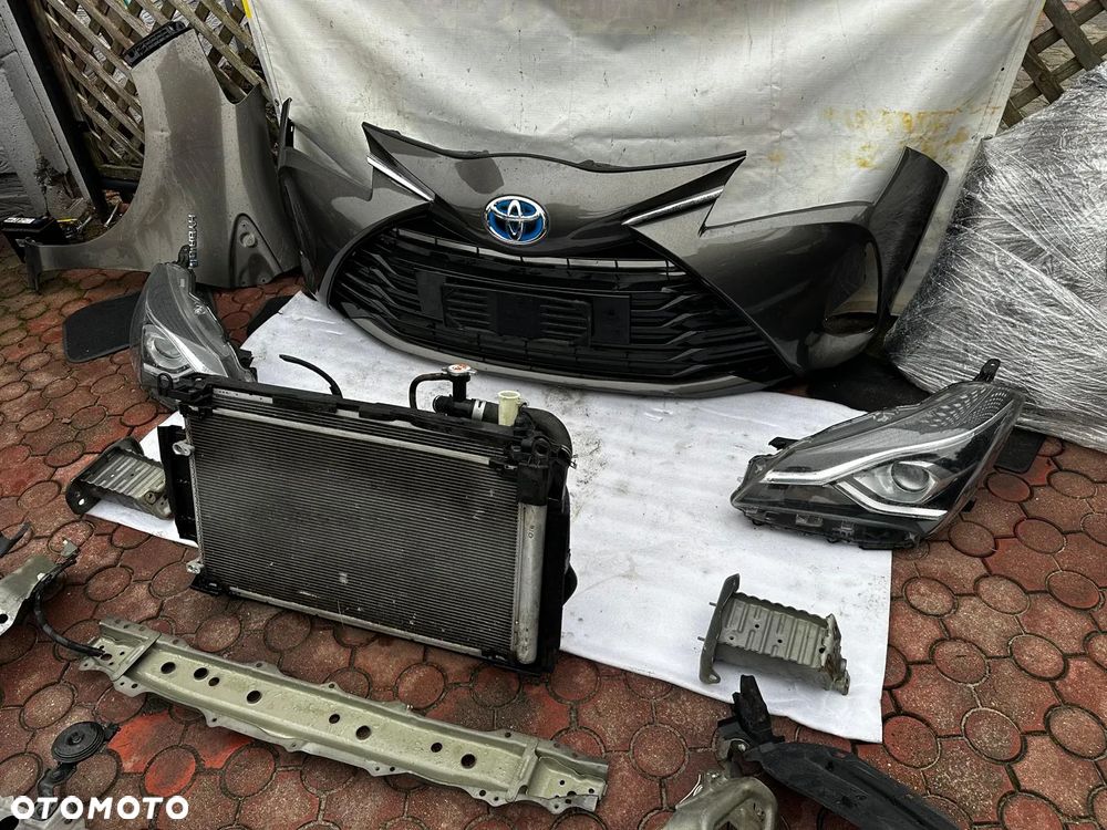 Przód Kompletny Zderzak Lampy Pas przedni Chłodnice Belka Błotniki Toyota Yaris III Lift 1.5 hybryda - 6