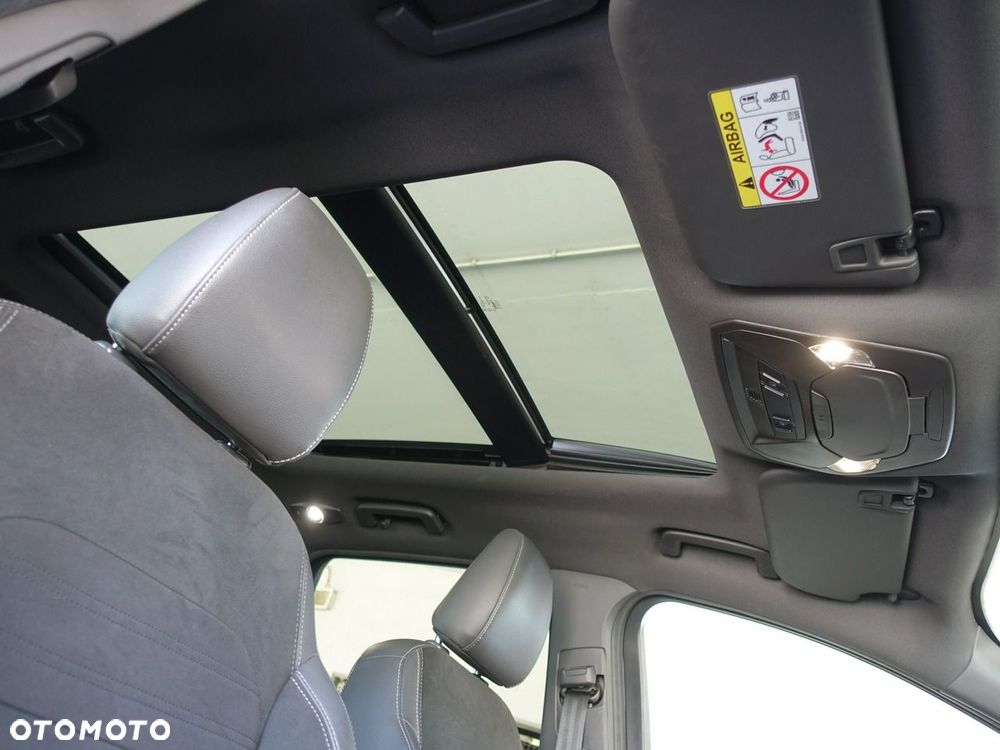 Ford Kuga 2.0 TDCi AWD ST-Line - 22