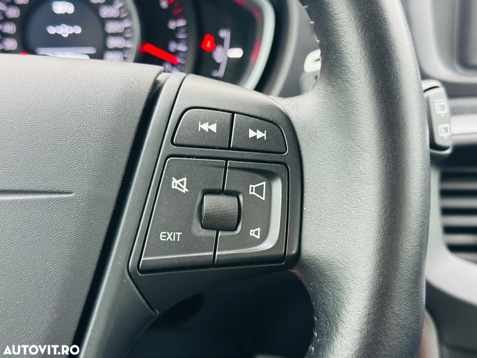 Volvo V40 - 29