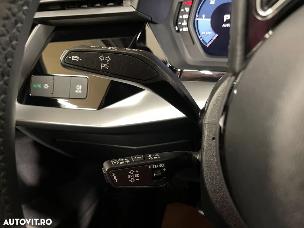 Audi A3 2.0 35 TDI S tronic Advanced - 19