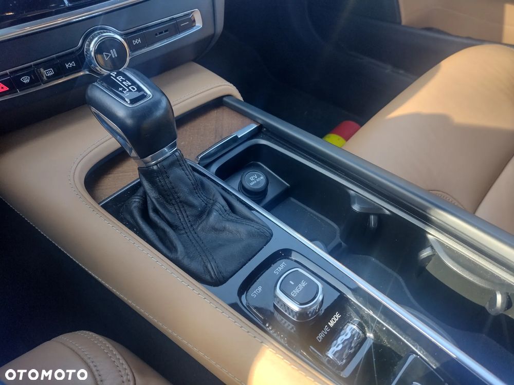 Volvo S90 D5 AWD Geartronic Inscription - 21