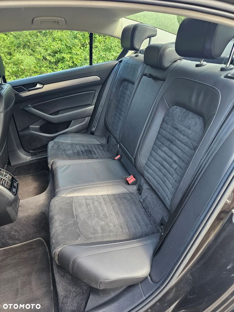 Volkswagen Passat 2.0 TDI BMT Highline DSG7 - 11