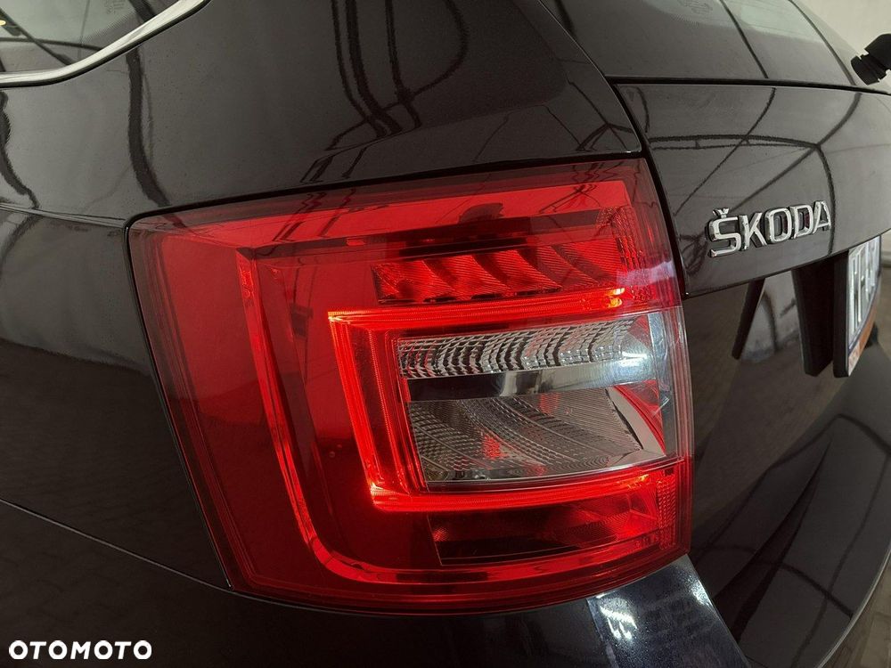 Skoda Octavia 2.0 TDI Style DSG - 29