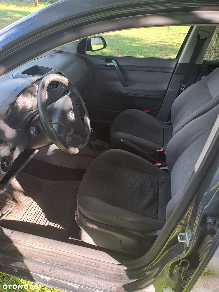 Volkswagen Polo - 7
