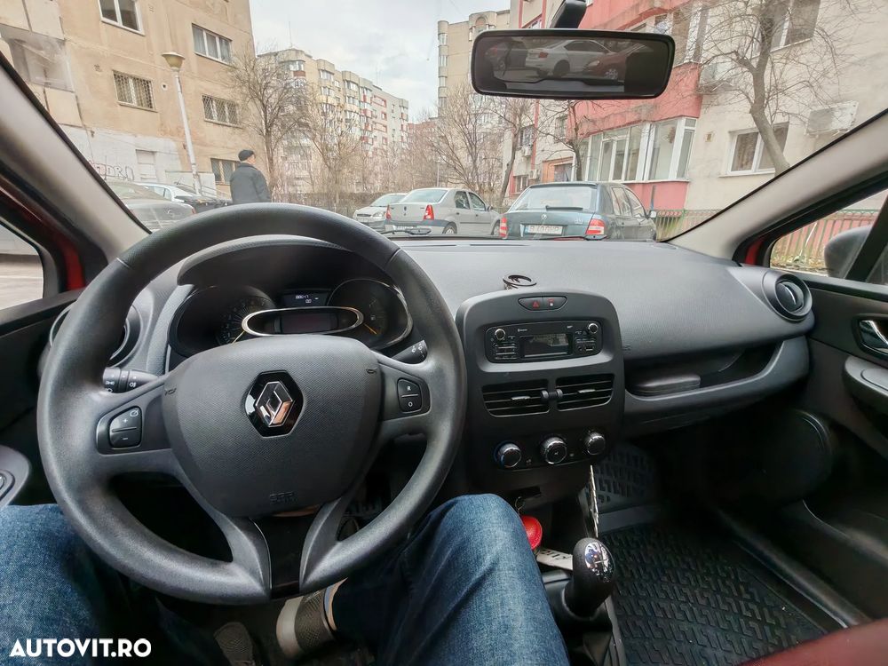 Renault Clio 1.2 16V 75 Collection - 6
