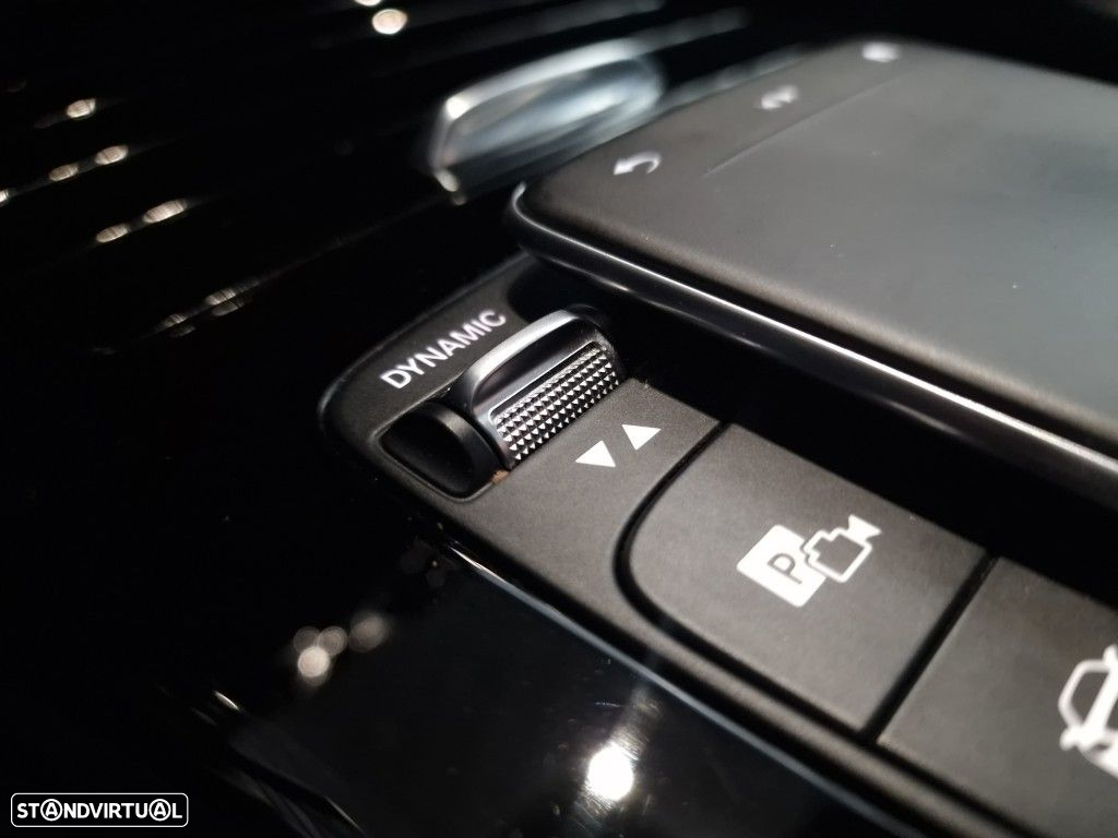 Mercedes-Benz A 180 Limousine d Progressive Aut. - 41