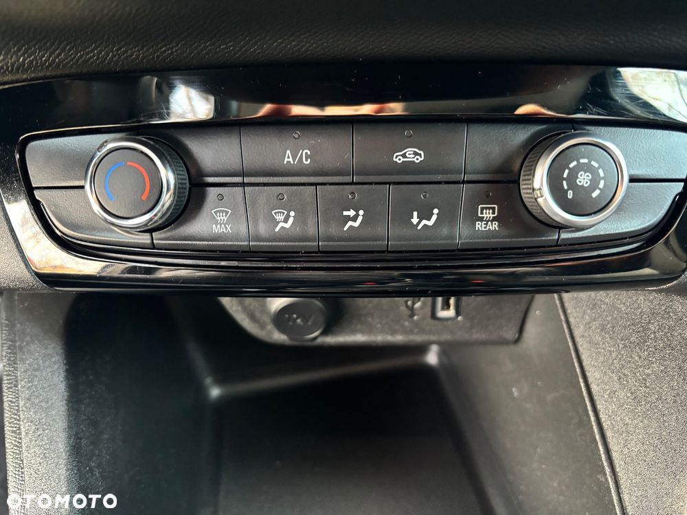 Opel Corsa 1.2 Direct Injection Turbo Start/Stop Edition - 24