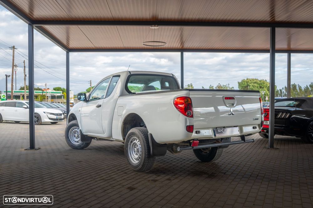 Mitsubishi L200 2.5 DI-D Club Intense 3L 4WD - 2