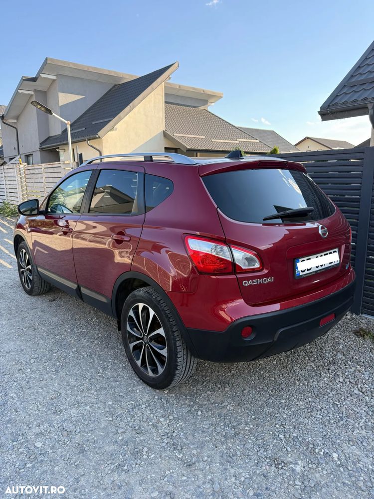 Nissan Qashqai - 2