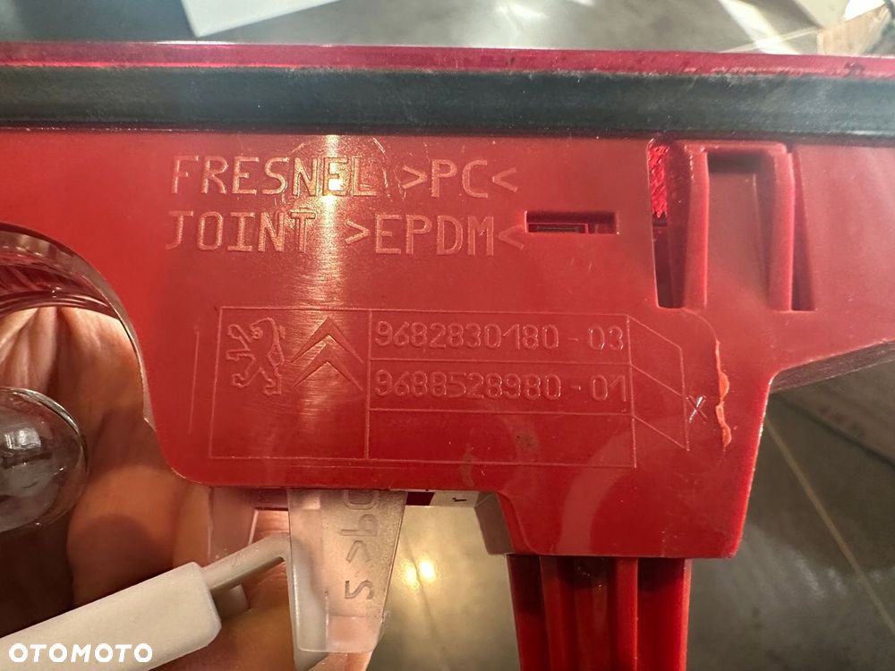 TRZECIE ŚWIATŁO STOP CITROEN BERLINGO III PARTNER III 9682830180 - 5