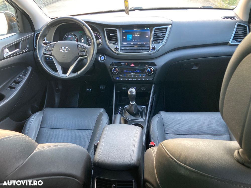 Hyundai Tucson 2.0 CRDI 4WD Premium - 16