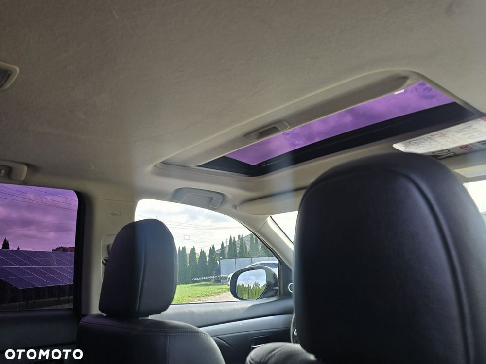 Mitsubishi Outlander - 26