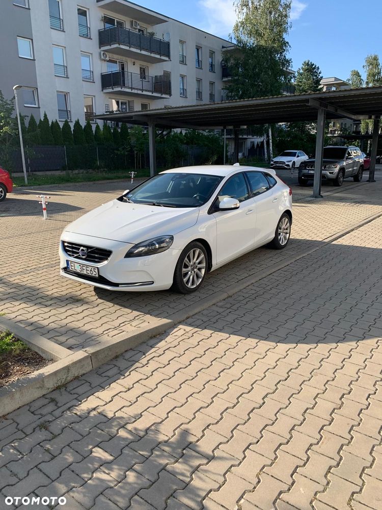 Volvo V40 D4 Kinetic - 1