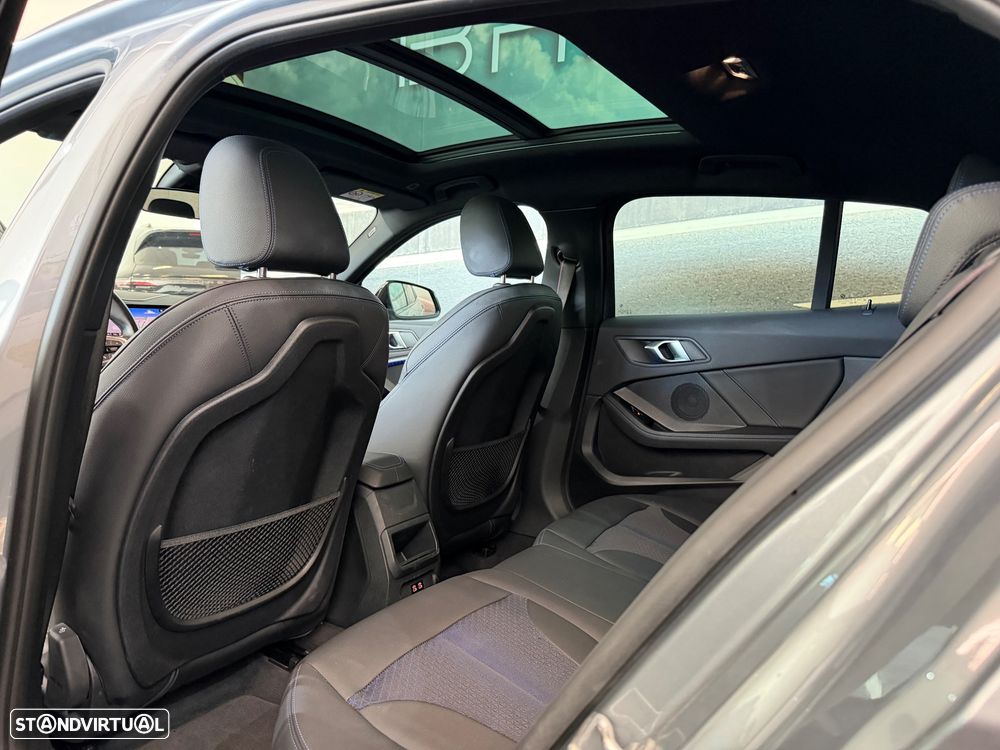 BMW 116 d Pack Desportivo M Auto - 12