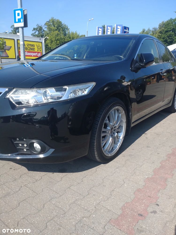 Honda Accord 2.0 Lifestyle - 25