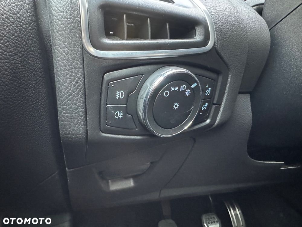 Ford Focus 2.0 EcoBoost ST mit Leder-Sport-Paket - 24