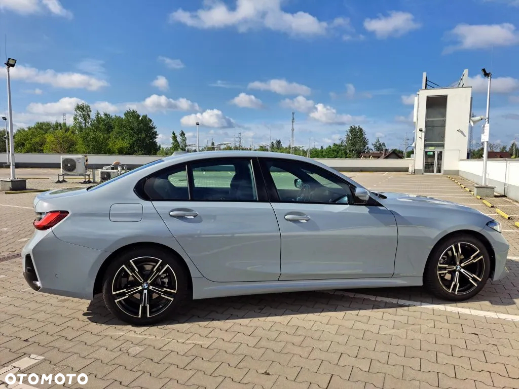 BMW Seria 3 318i M Sport - 23