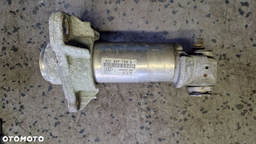 AUDI A4 B6 ODBÓJ ZDERZAKA LEWY PRZÓD 8E0807133B - 1