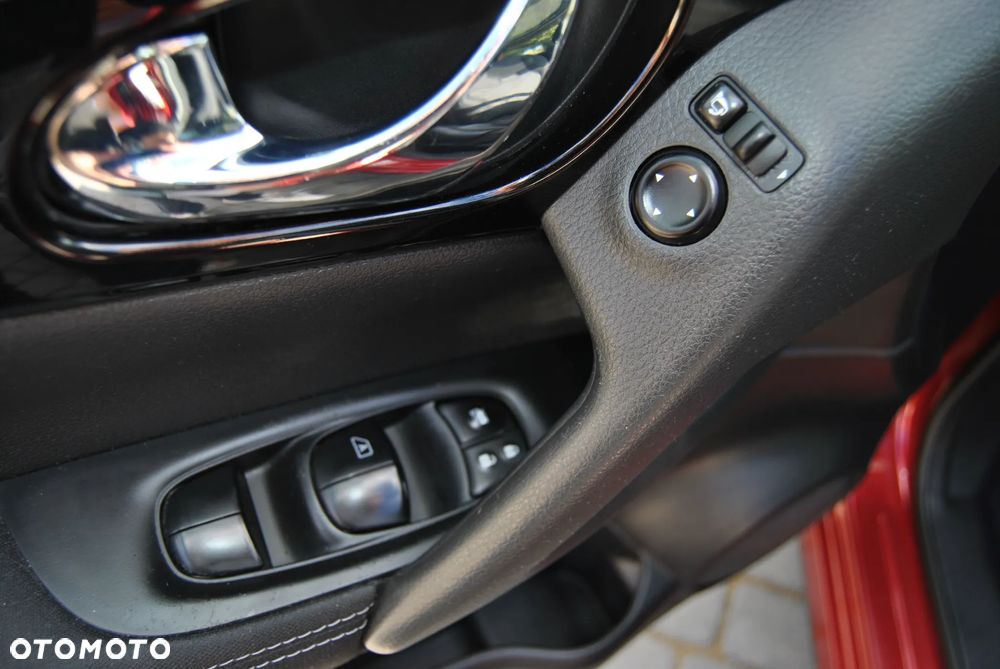 Nissan Qashqai 1.5 dCi DPF acenta - 22