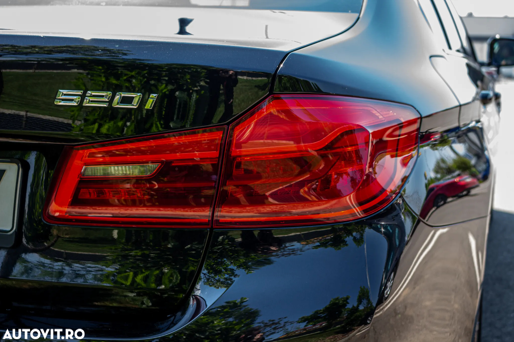 BMW Seria 5 520i Aut. Sport Line - 8