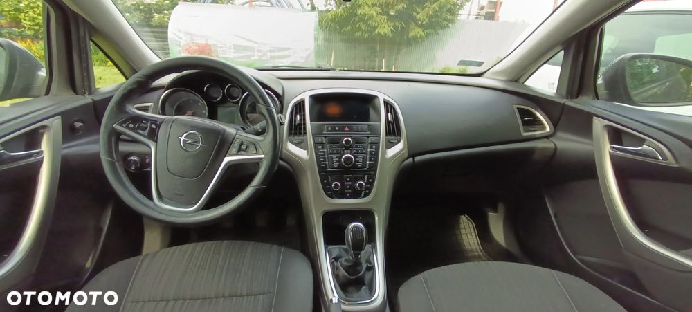 Opel Astra 1.7 CDTI - 9