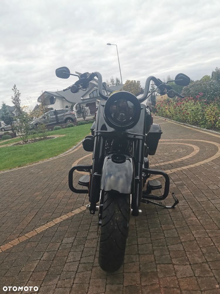 Harley-Davidson Touring Road King - 9