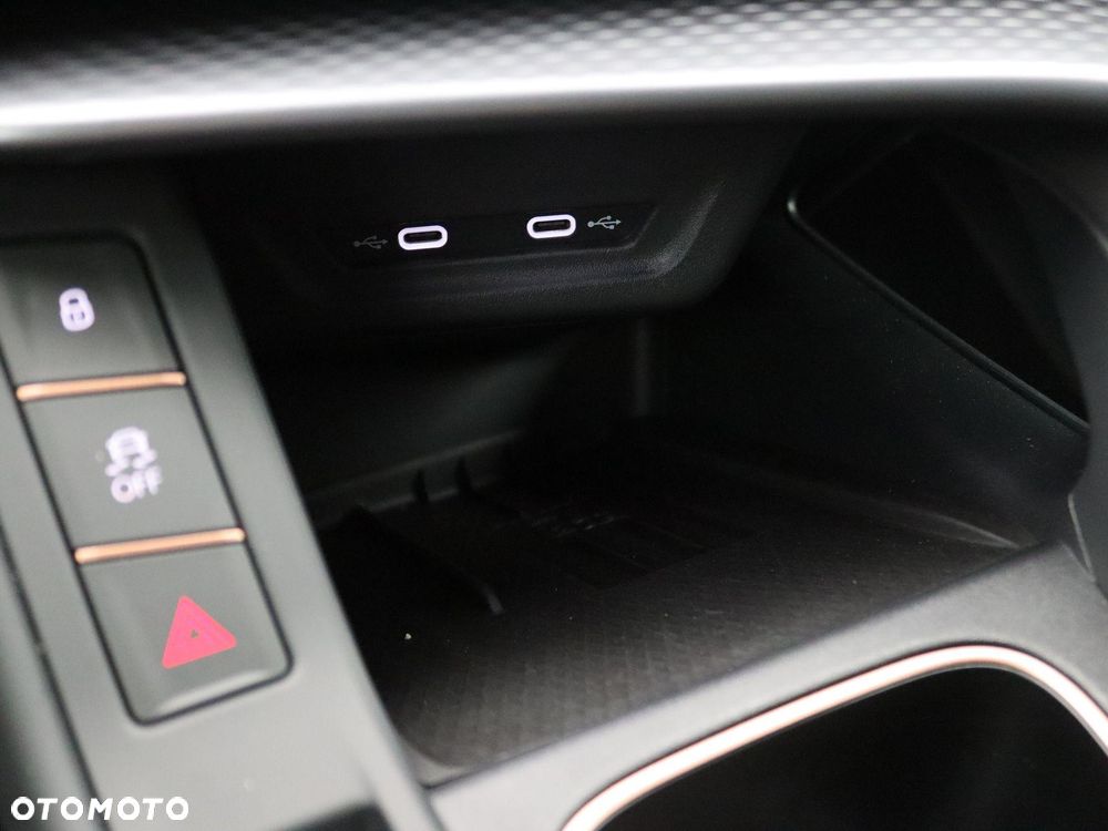 Cupra Terramar 1.5 e-Hybrid DSG VZ - 28