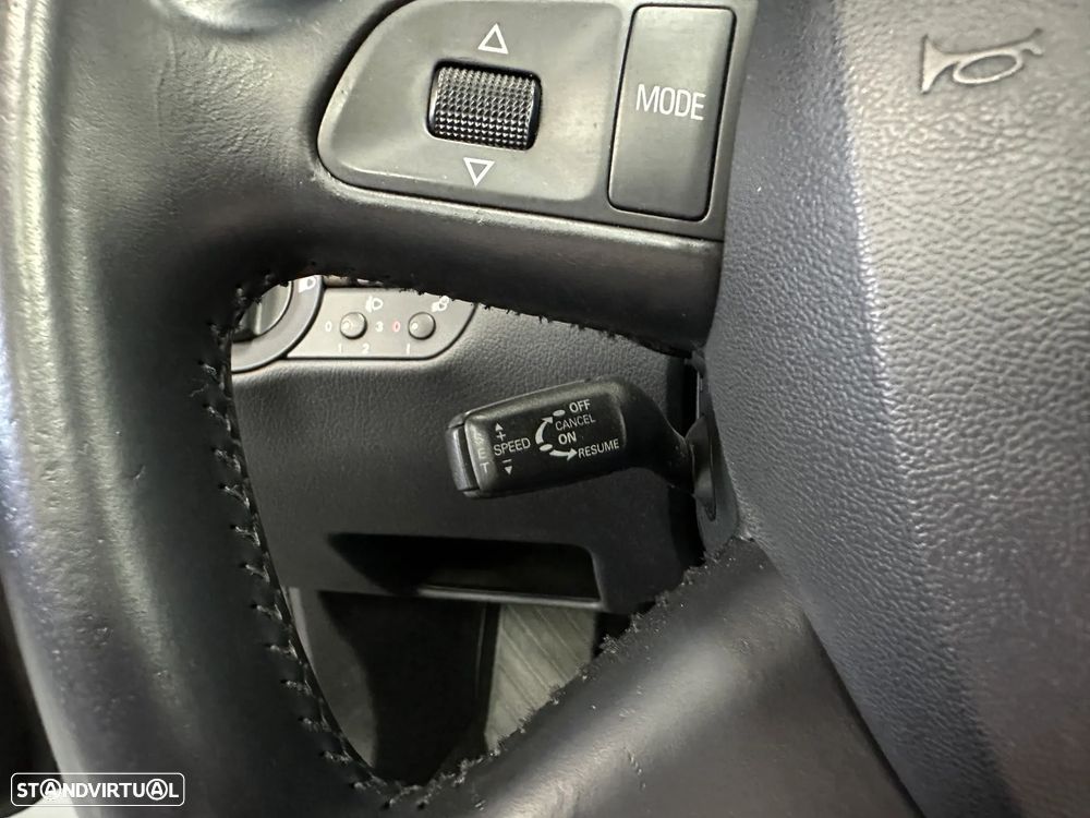 Audi A4 Cabrio 2.0 TDi Exclusive - 27