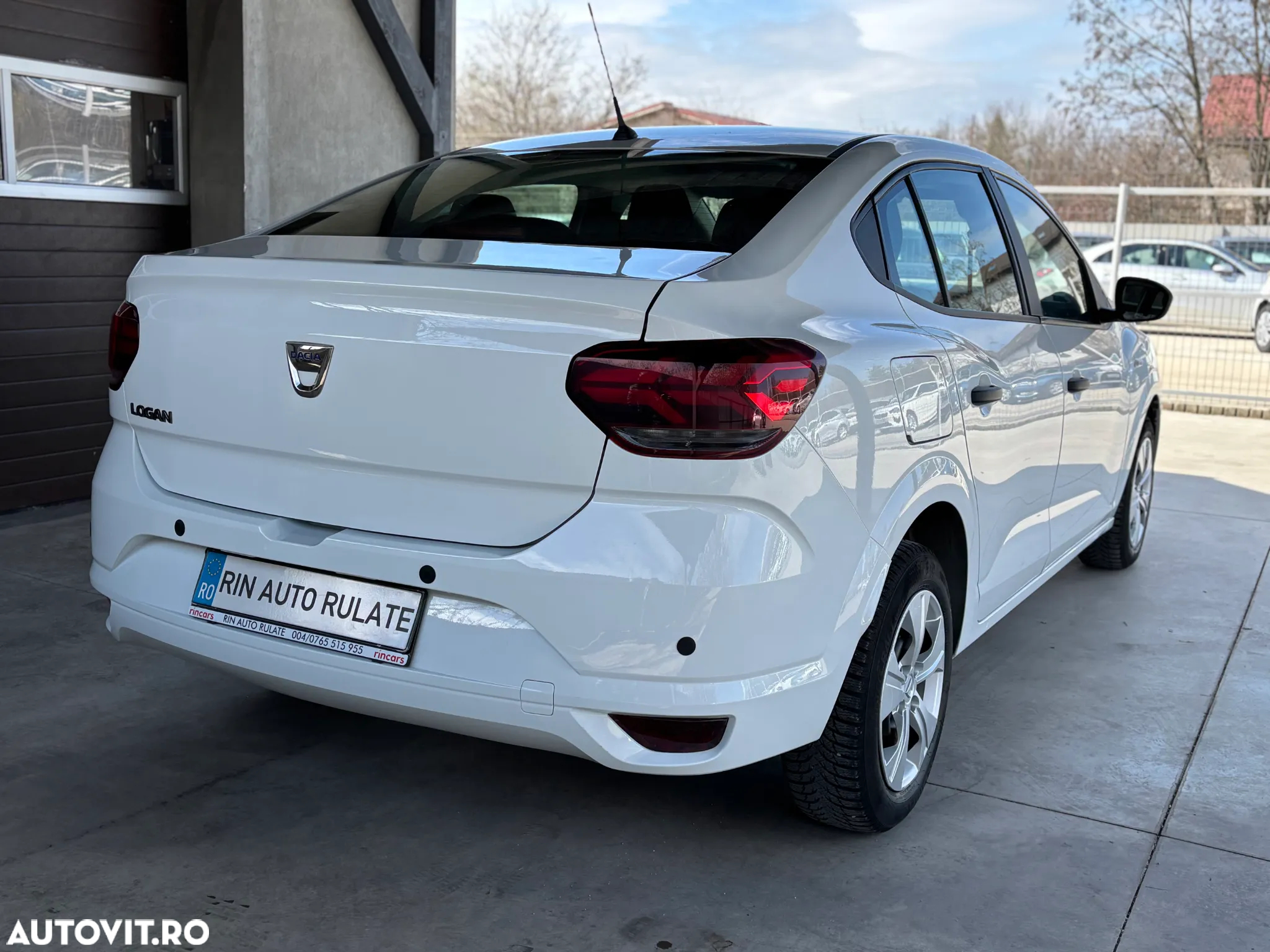 Dacia Logan TCe 90 Essential - 7
