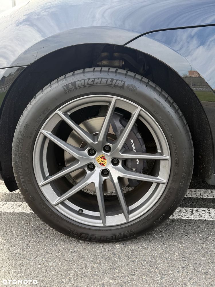 Porsche Macan T - 13