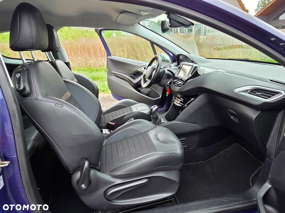 Peugeot 208 95 VTI Active - 14