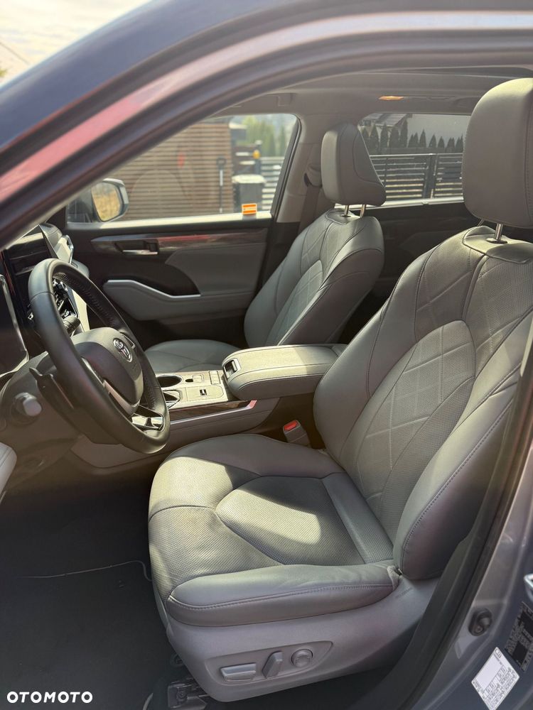 Toyota Highlander 2.5 Hybrid Executive Style - 13