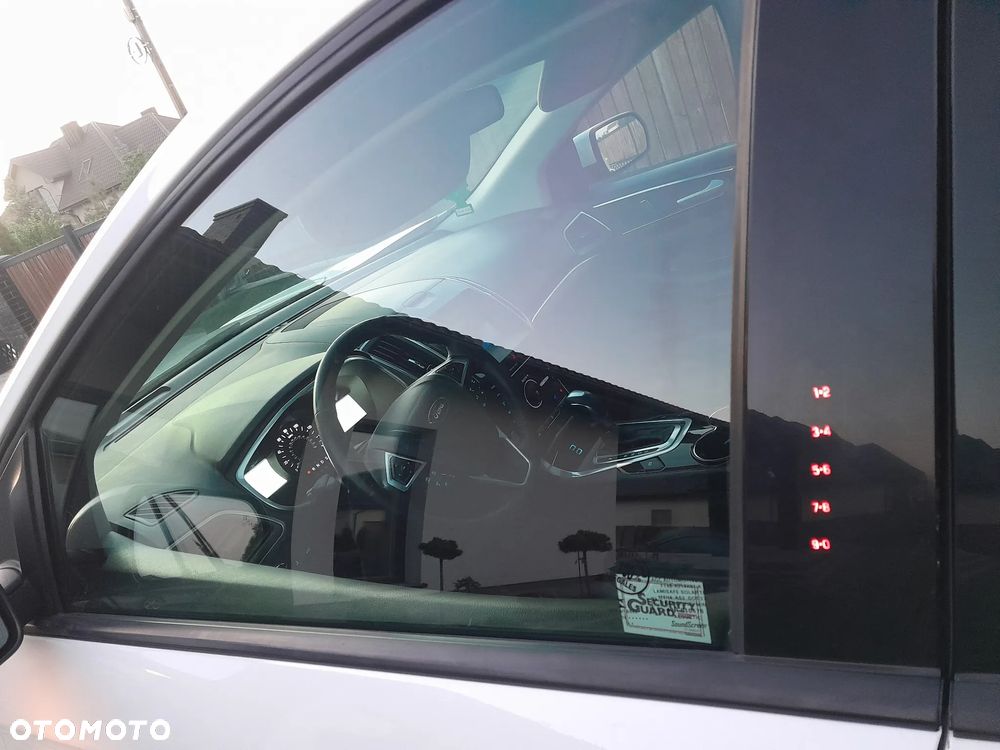 Ford Edge - 12
