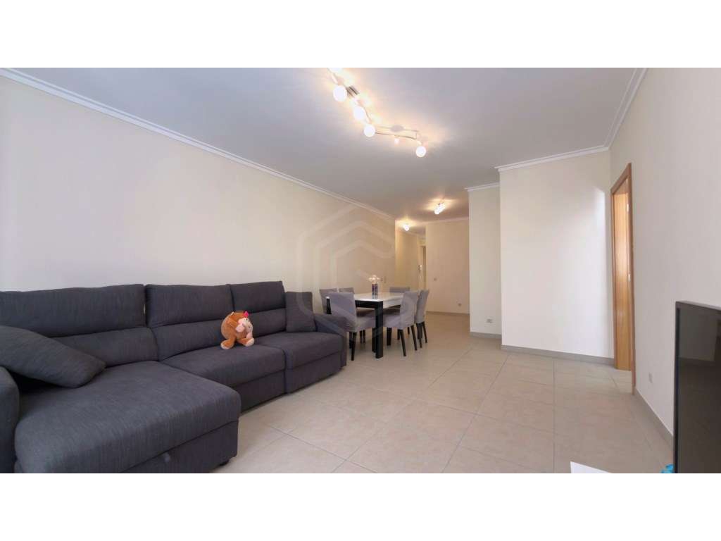 Apartamento T2 com duas varandas de áreas generosas em Quarteira, A... - Grande imagem: 2/33