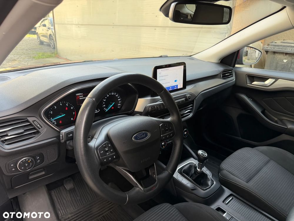 Ford Focus 1.5 EcoBoost Titanium - 17