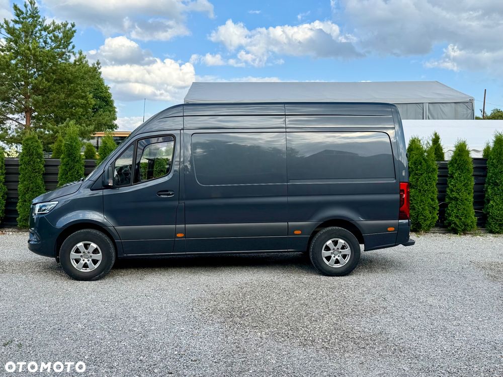 Mercedes-Benz Sprinter - 16
