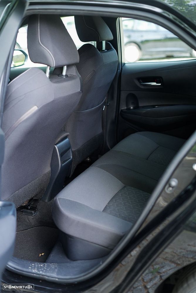 Toyota Corolla 1.8 Hybrid Comfort Plus - 6