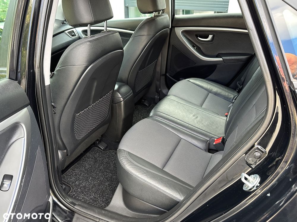 Hyundai i30 - 21