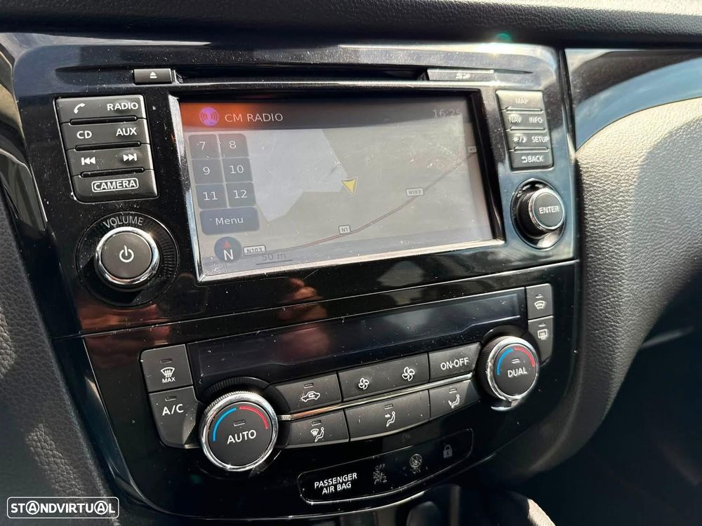 Nissan Qashqai 1.6 dCi 360 Xtronic - 11