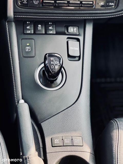 Toyota Auris 1.8 HSD Prestige NAVI - 14