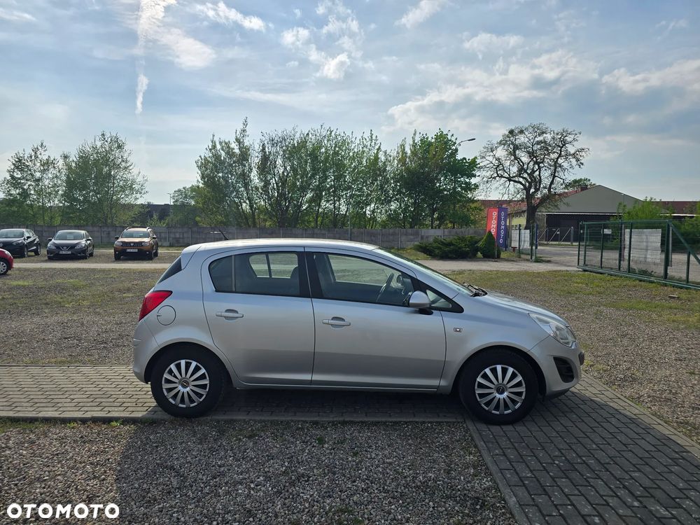 Opel Corsa 1.4 16V Edition - 5
