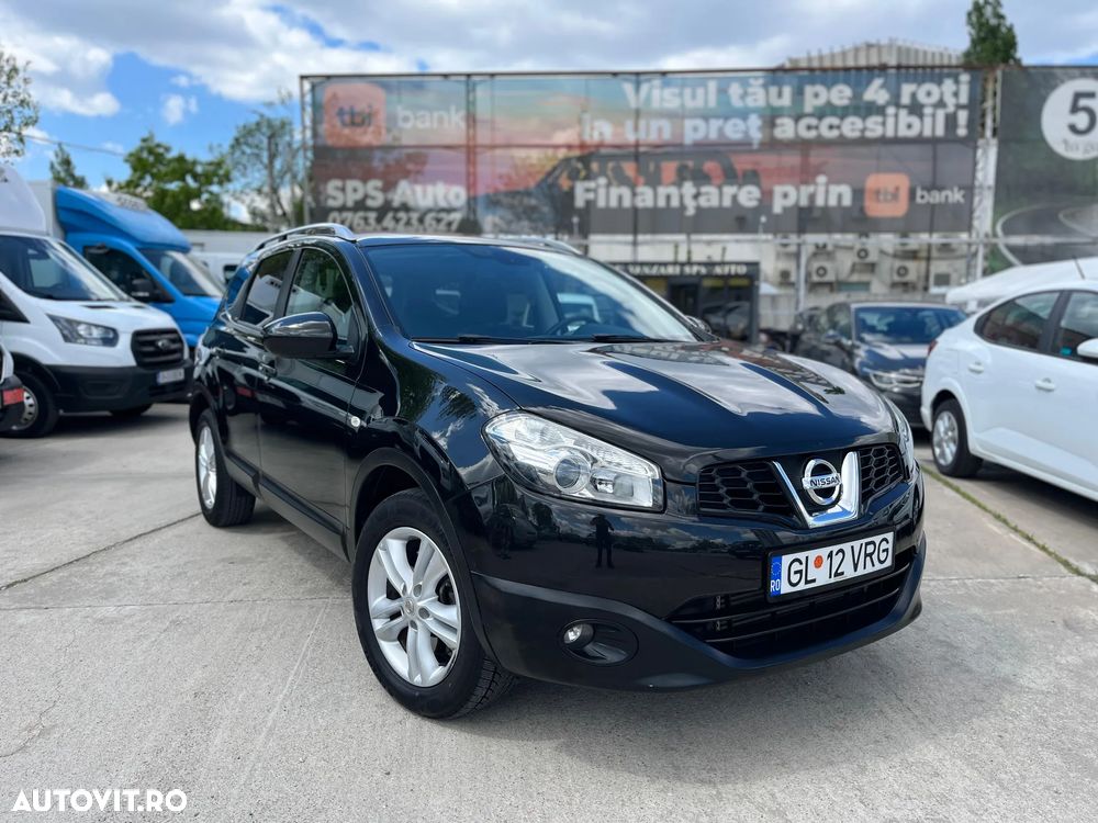 Nissan Qashqai+2 - 1