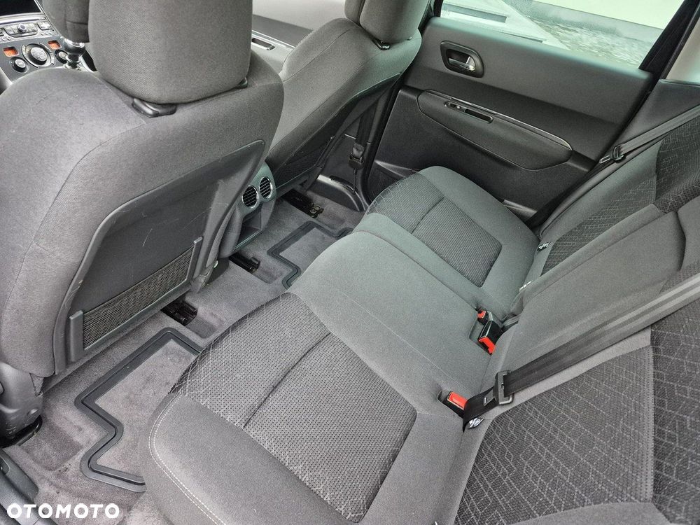 Peugeot 3008 - 11