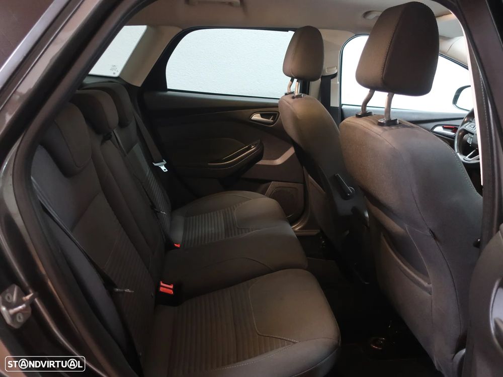 Ford Focus 1.0 SCTi Titanium - 22