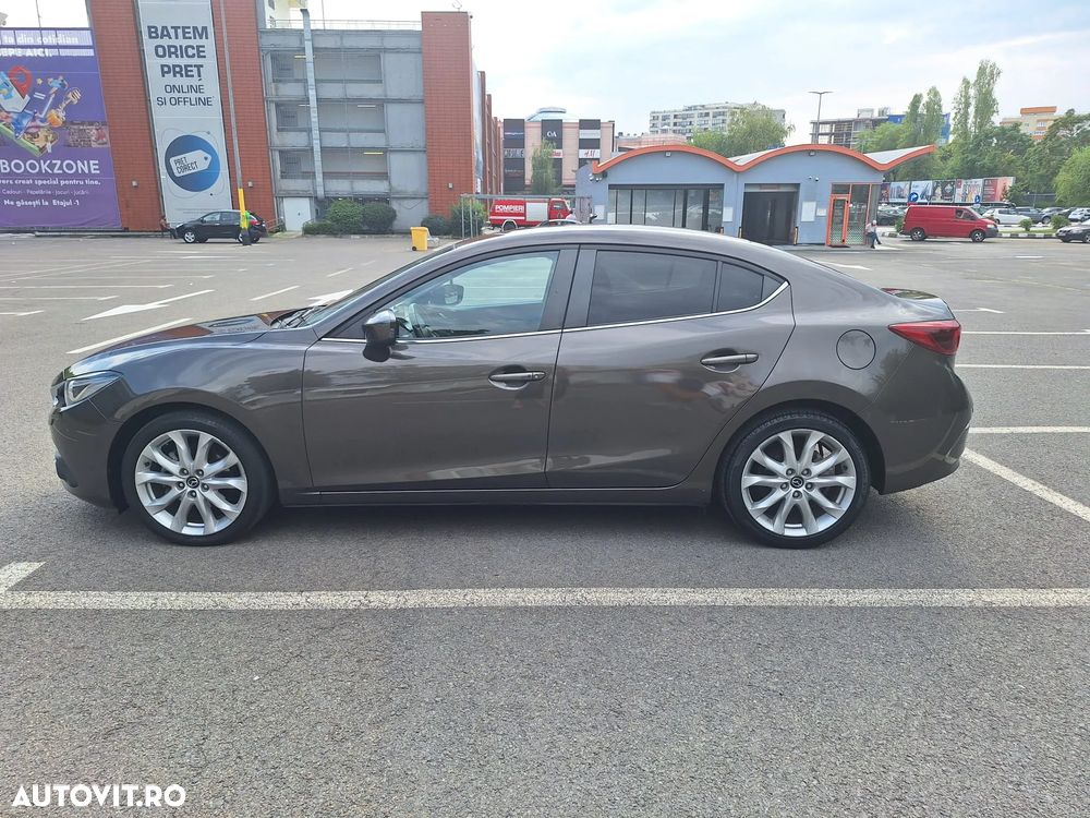 Mazda 3 - 1