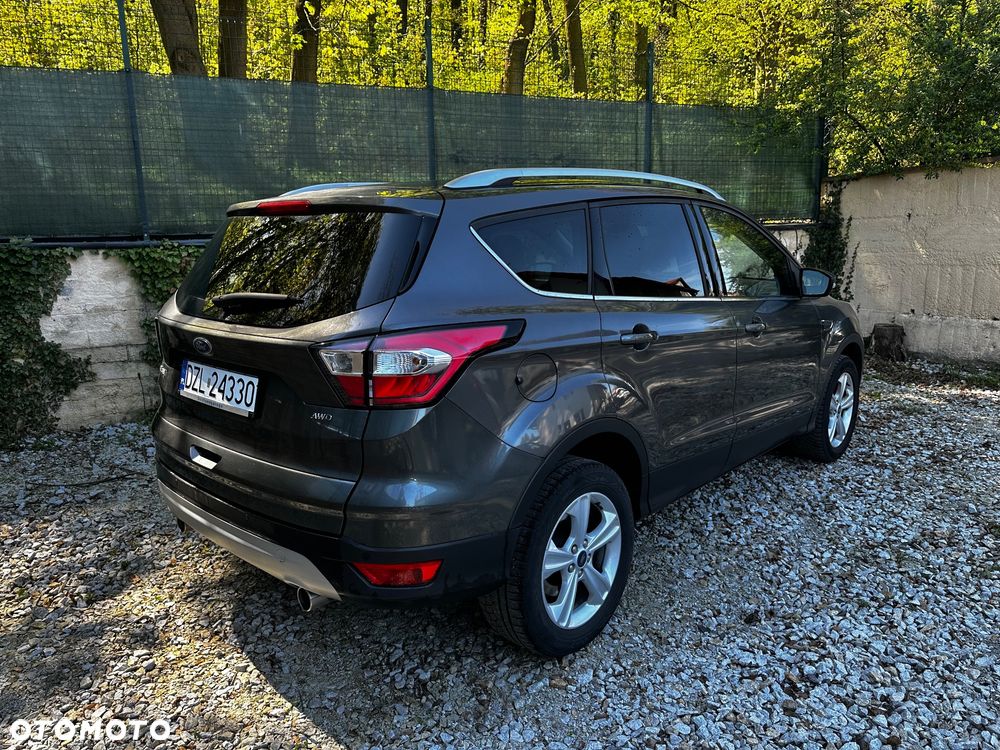 Ford Kuga 2.0 TDCi 4WD Titanium - 4